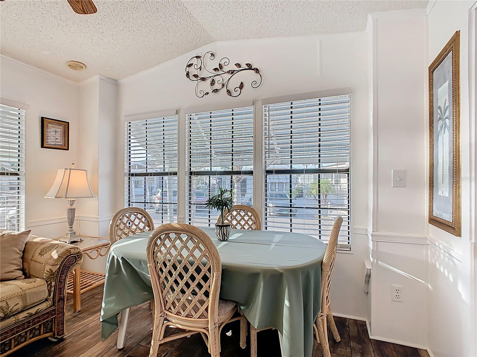 Image 10 of 39 For 9000 Us Highway 192  277