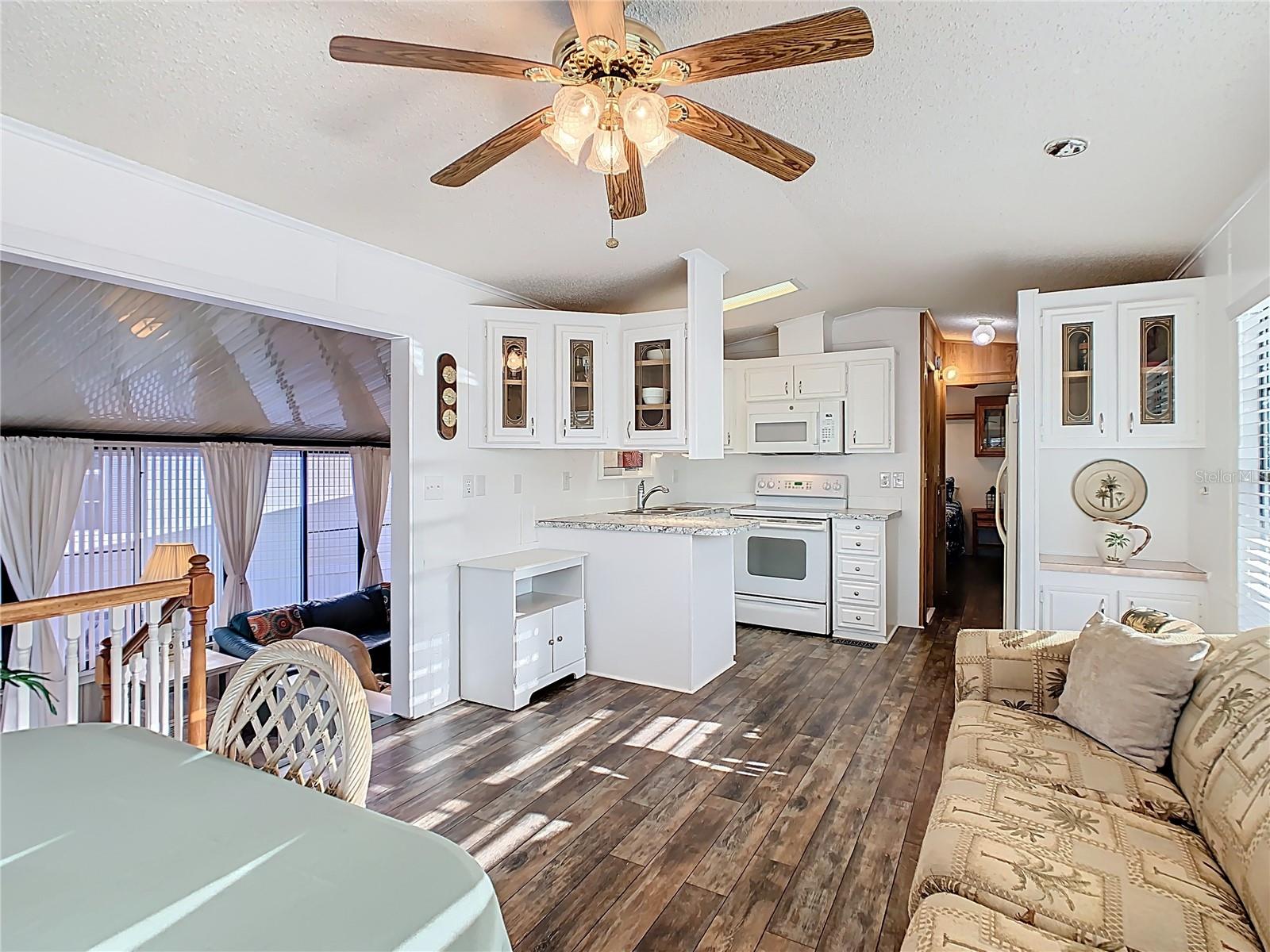 Image 12 of 39 For 9000 Us Highway 192  277