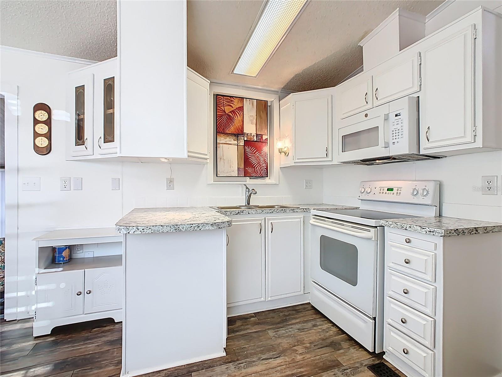 Image 15 of 39 For 9000 Us Highway 192  277