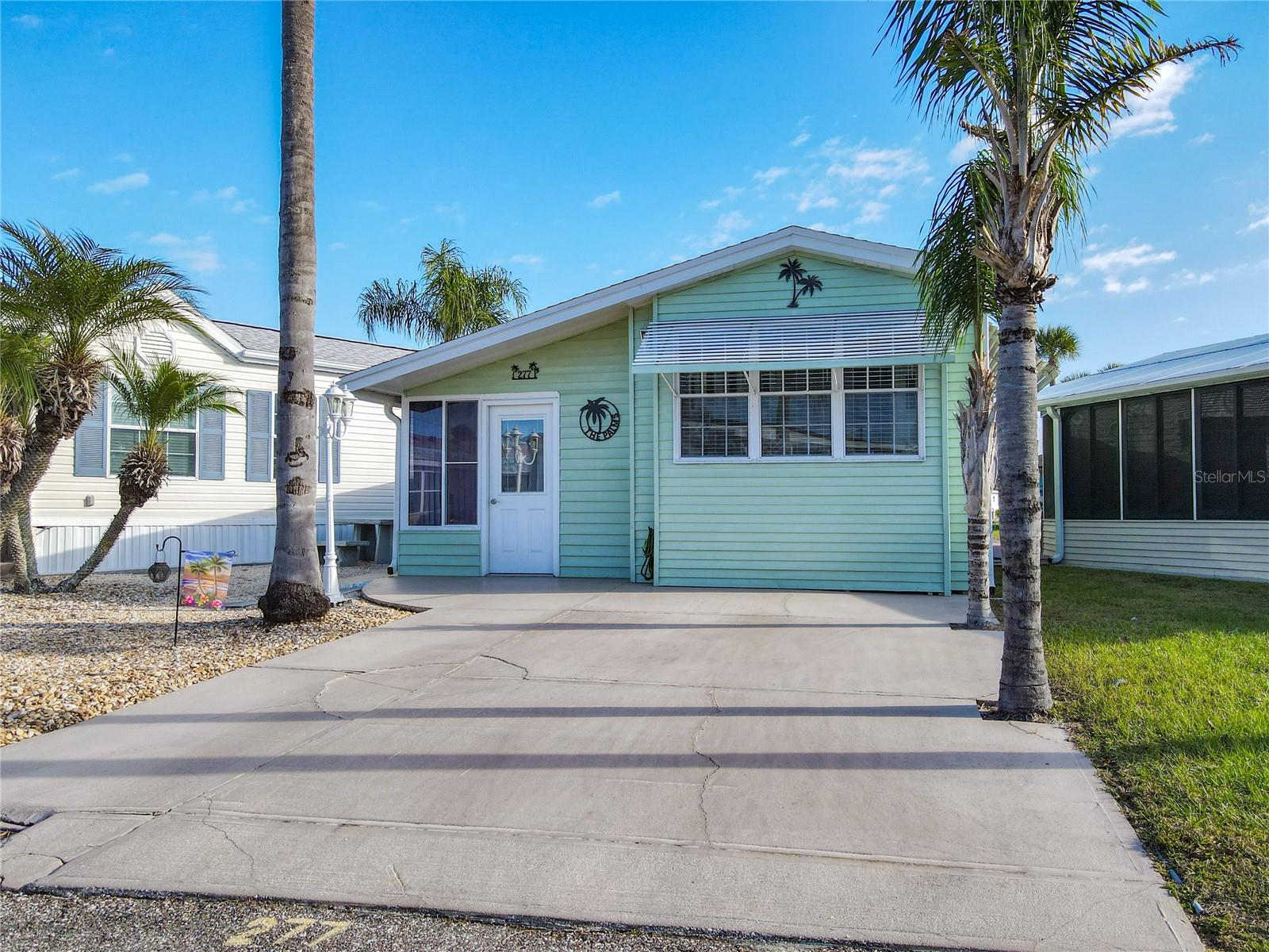 Image 2 of 39 For 9000 Us Highway 192  277