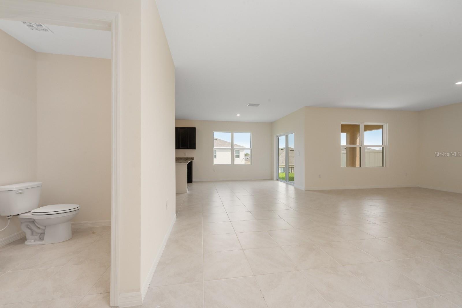 Image 14 of 39 For 4042 Alissa Lane