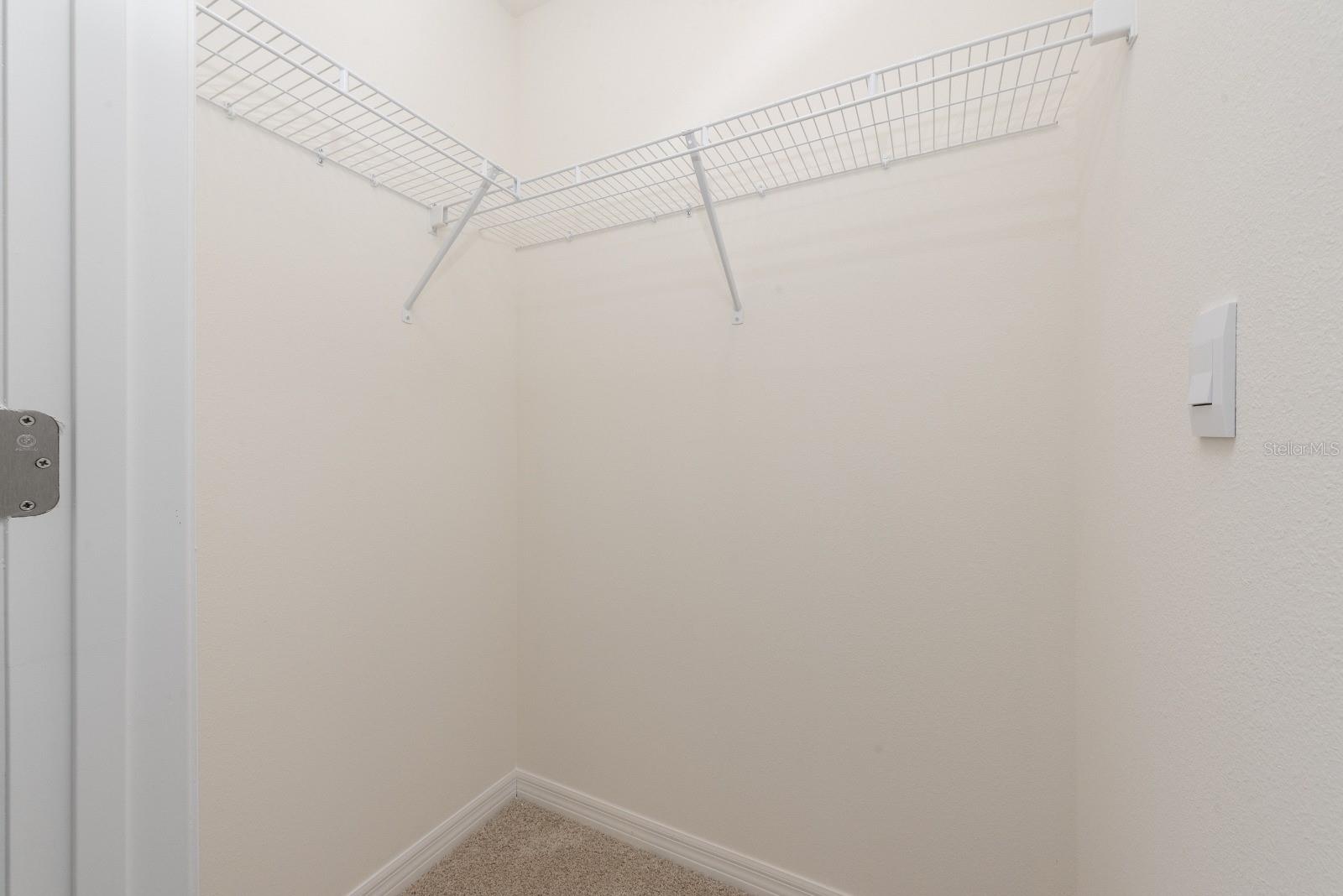 Image 32 of 39 For 4042 Alissa Lane