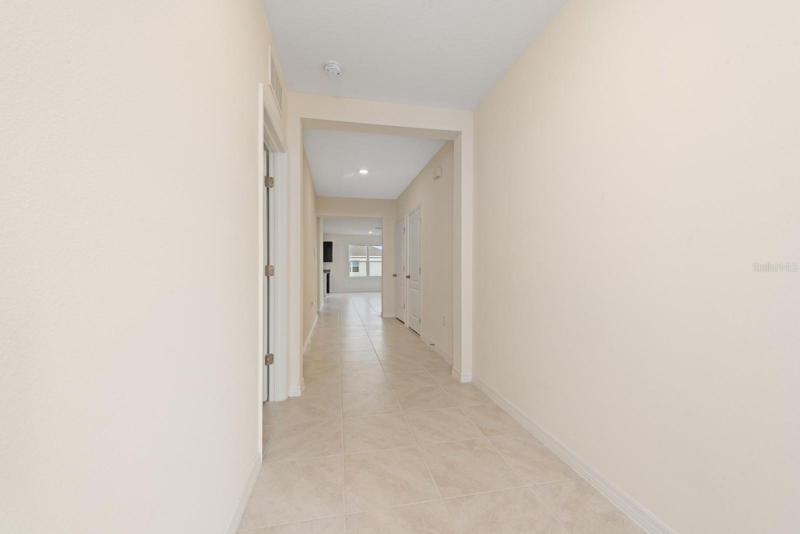 Image 7 of 39 For 4042 Alissa Lane