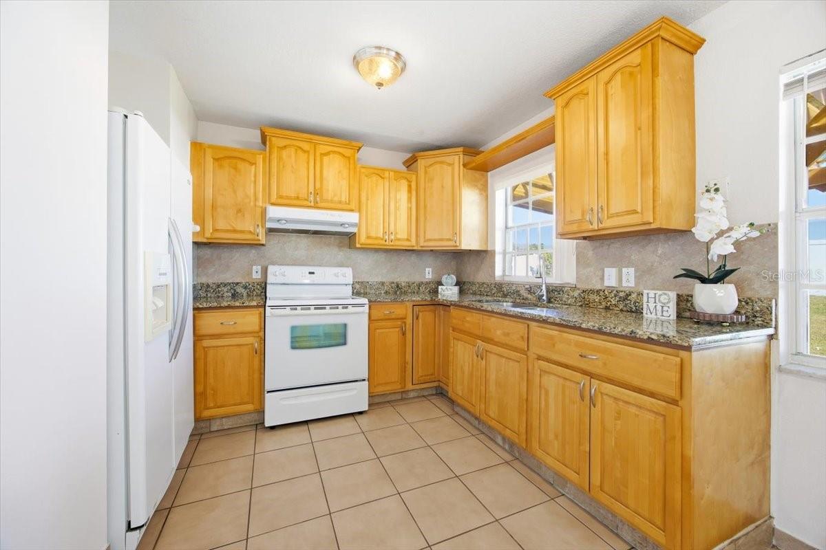 Image 10 of 36 For 5681 Tulip Avenue