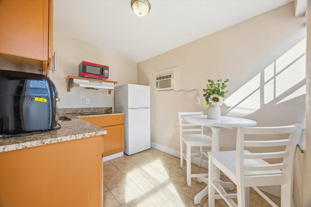 Image 24 of 36 For 5681 Tulip Avenue