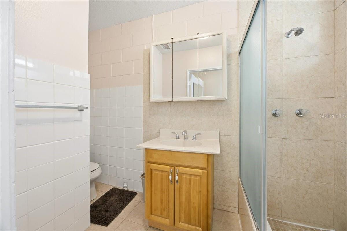 Image 29 of 36 For 5681 Tulip Avenue