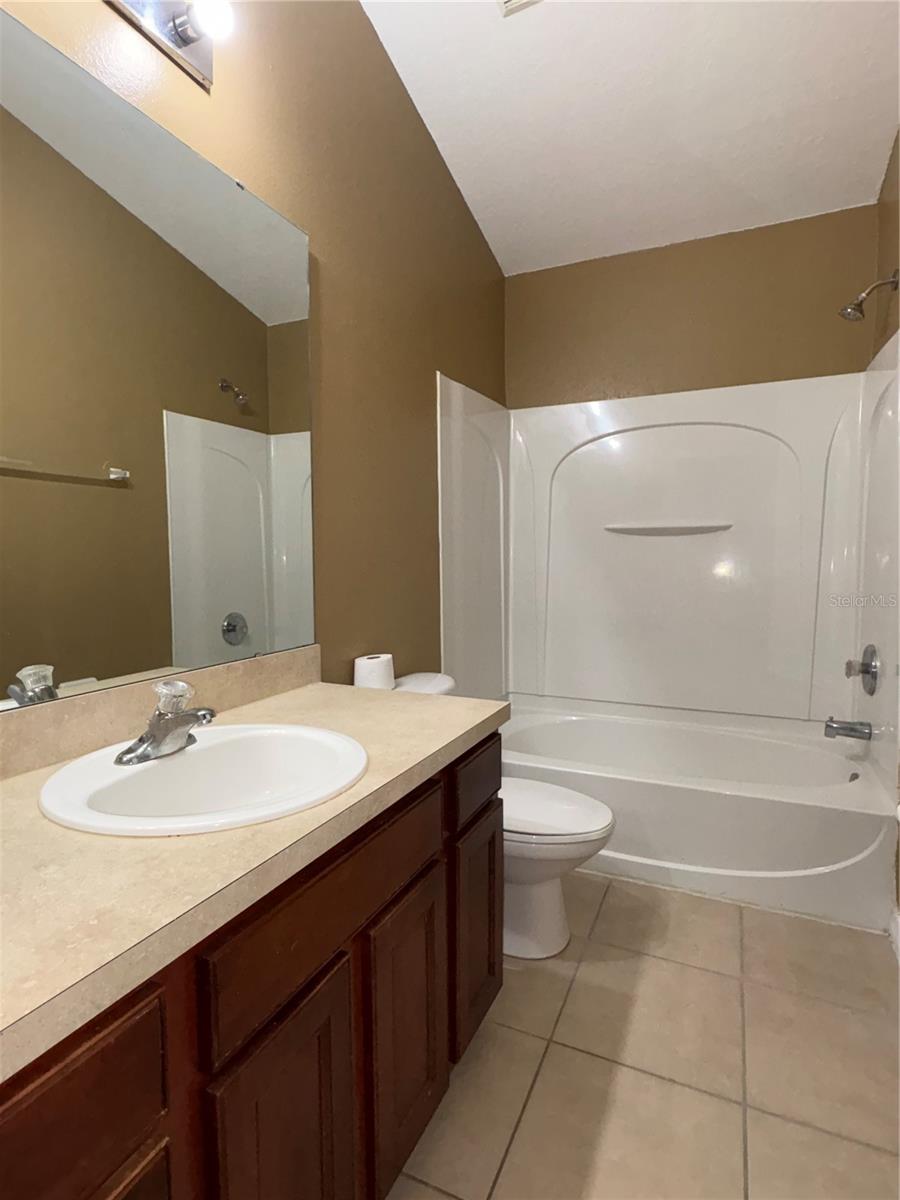 Image 16 of 23 For 1901 Estancia Circle A