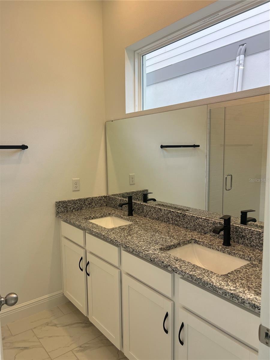 Image 15 of 16 For 10171 Pearson Avenue