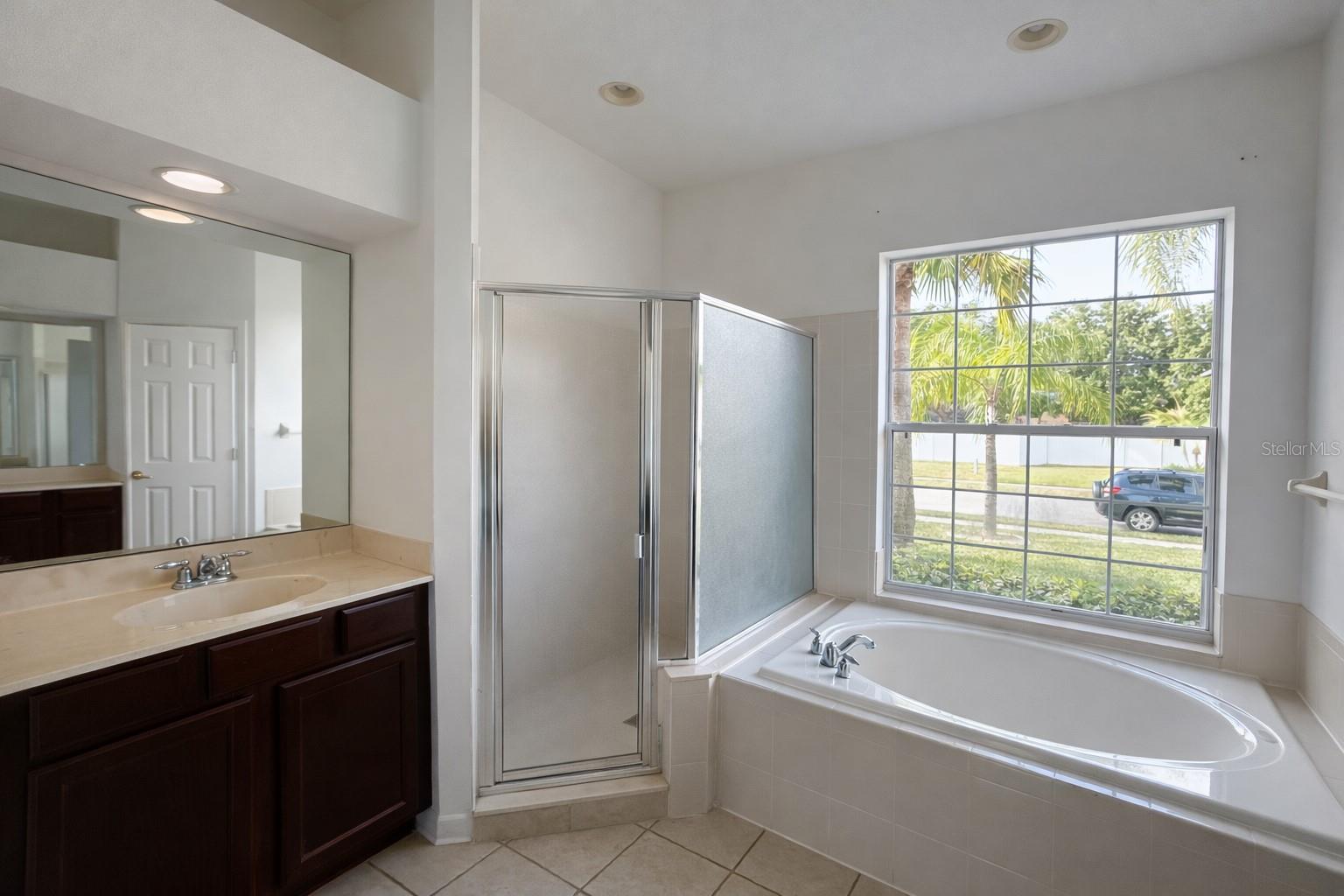 Image 12 of 28 For 927 Shadowmoss Drive