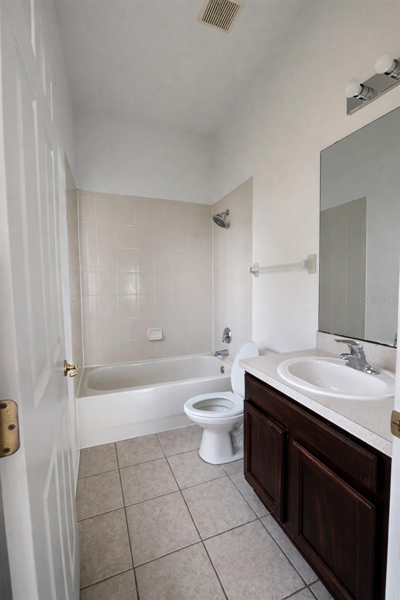 Image 21 of 28 For 927 Shadowmoss Drive