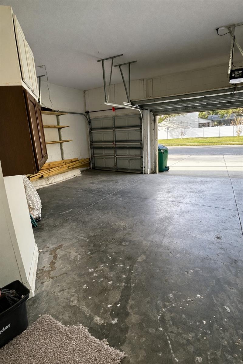 Image 25 of 28 For 927 Shadowmoss Drive