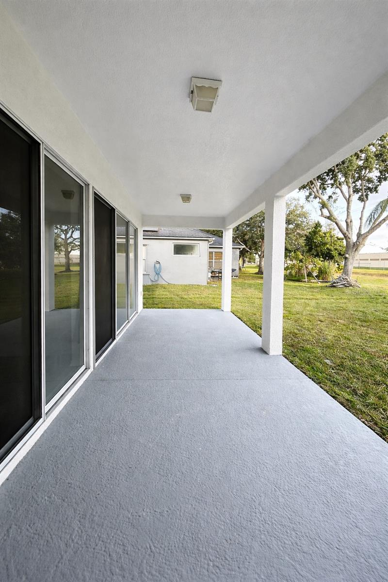 Image 26 of 28 For 927 Shadowmoss Drive