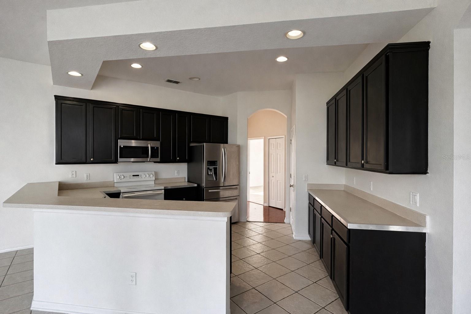 Image 8 of 28 For 927 Shadowmoss Drive