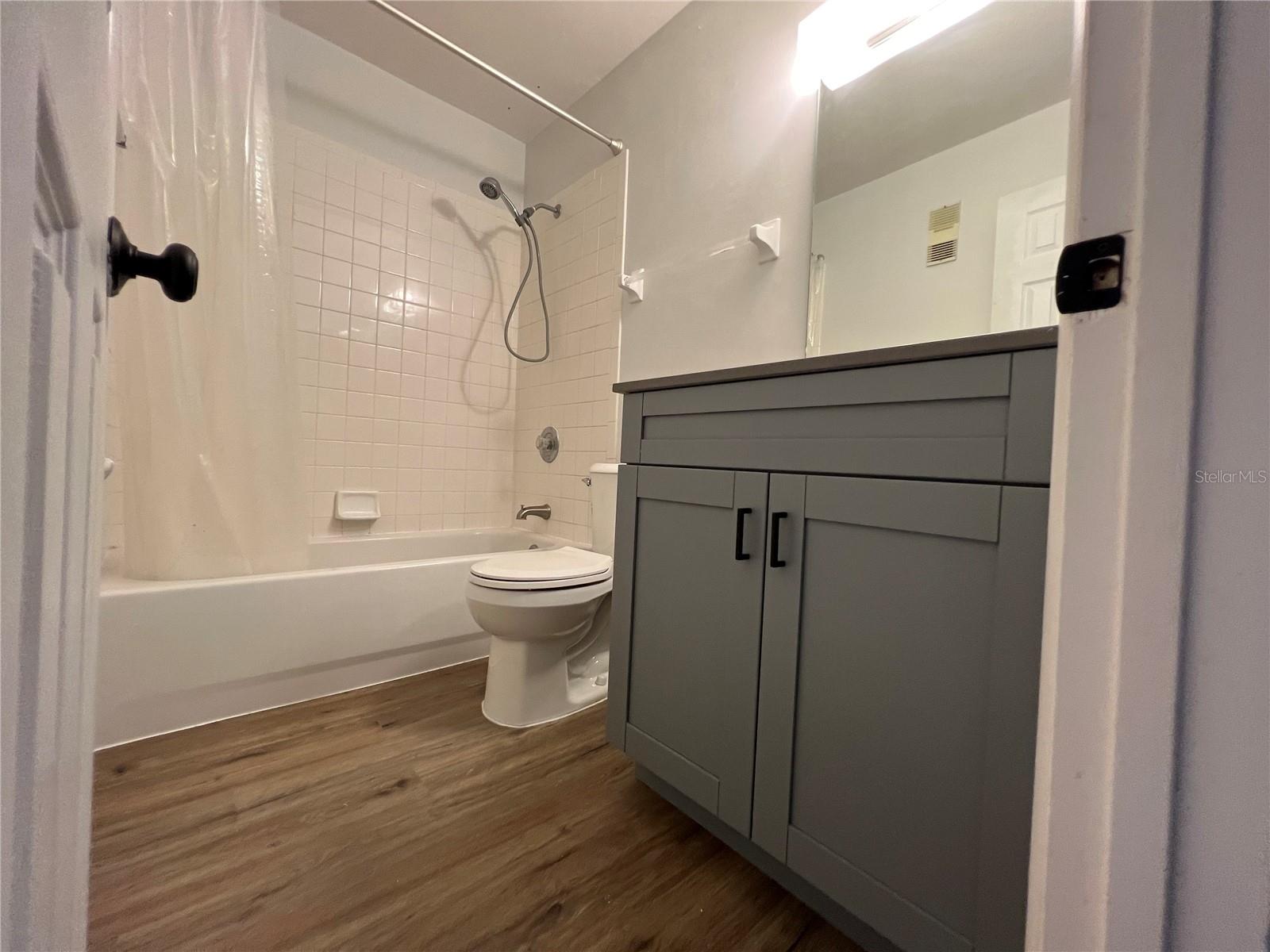 Image 12 of 25 For 3045 Aaron Burr Avenue 10