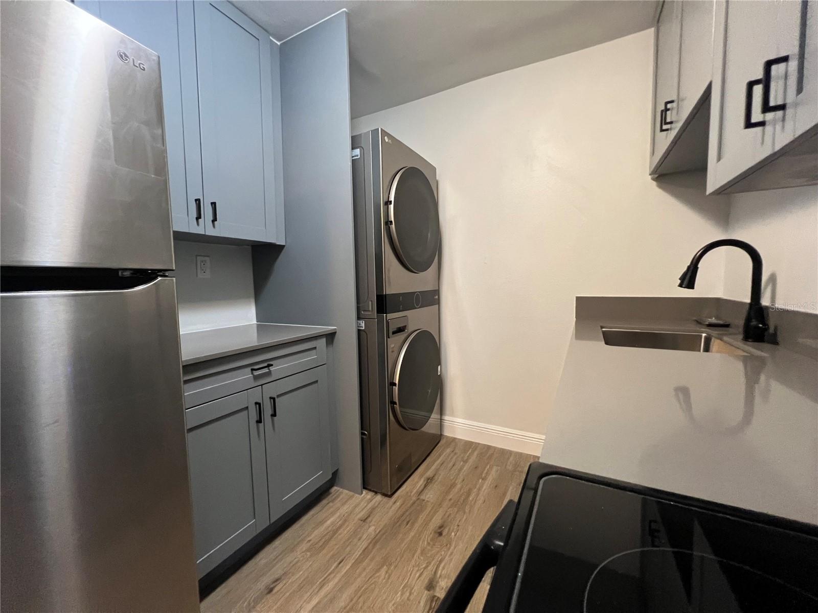 Image 7 of 25 For 3045 Aaron Burr Avenue 10