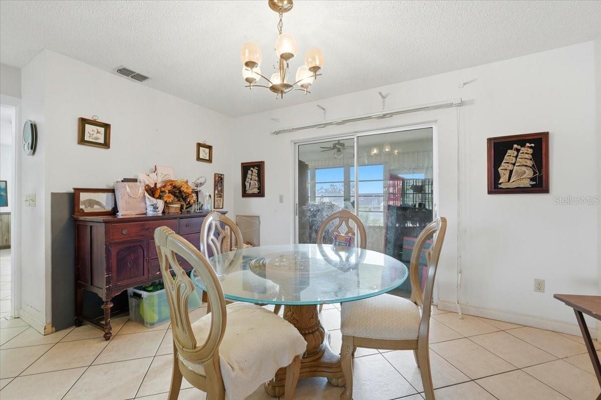 Image 4 of 24 For 806 Hillside Avenue