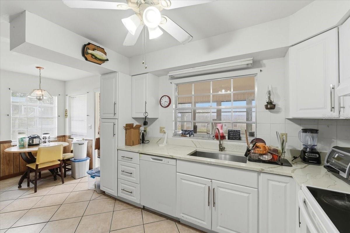 Image 7 of 24 For 806 Hillside Avenue