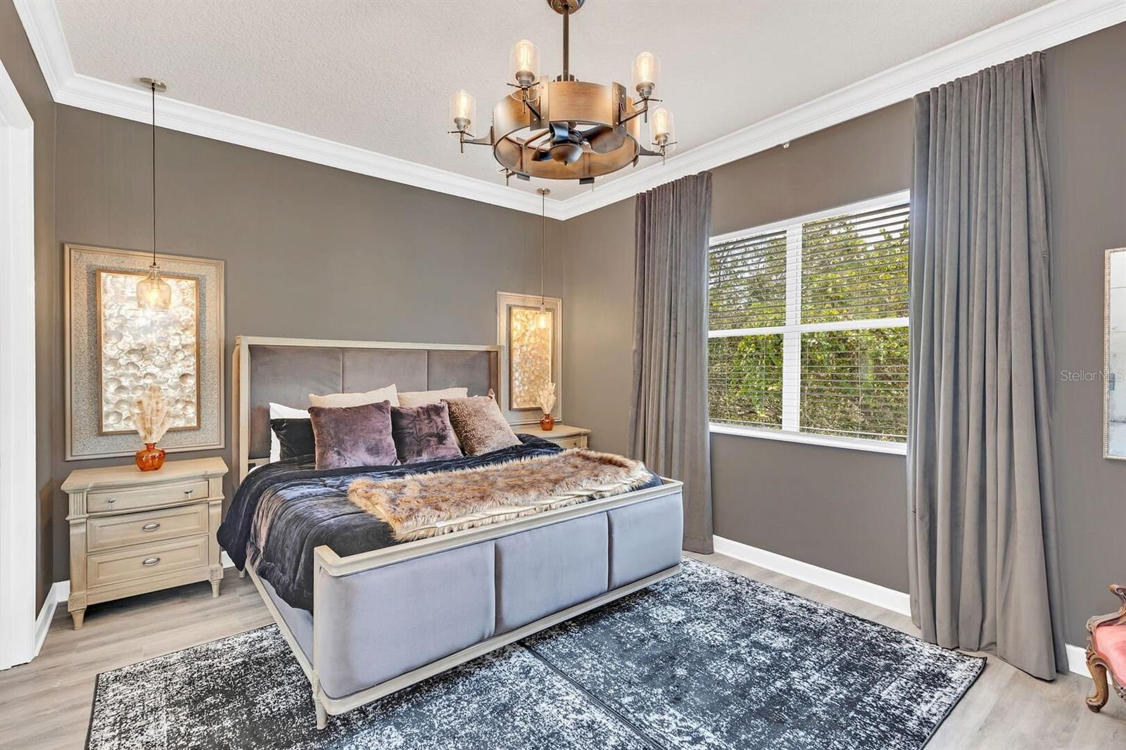 Image 20 of 66 For 1427 Fairview Circle