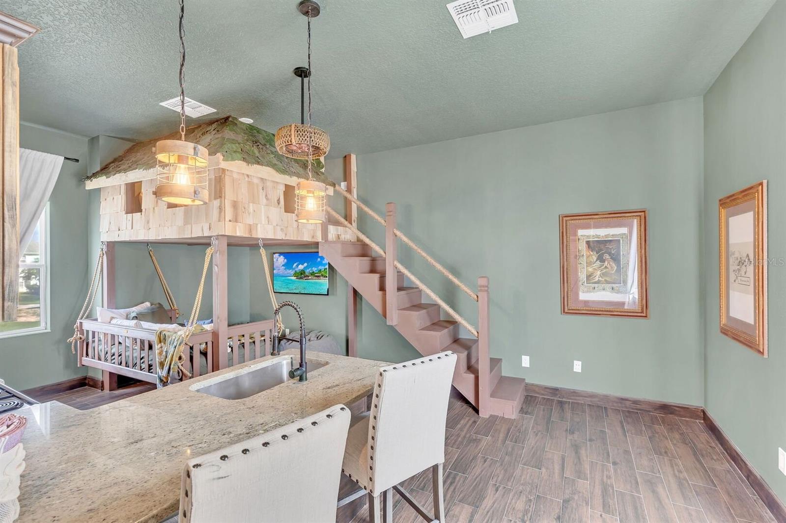 Image 37 of 66 For 1427 Fairview Circle