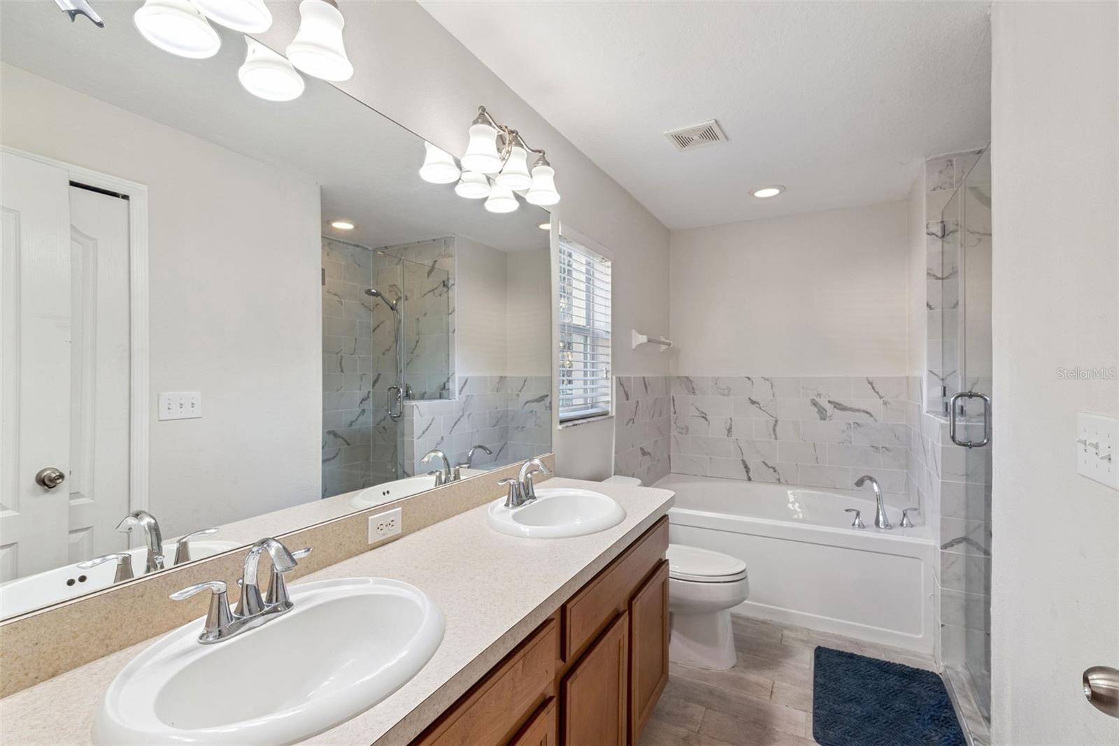 Image 15 of 20 For 816 Barrister Drive