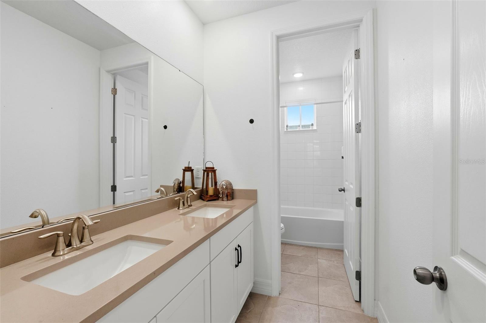 Image 28 of 47 For 1859 Treasure Cove