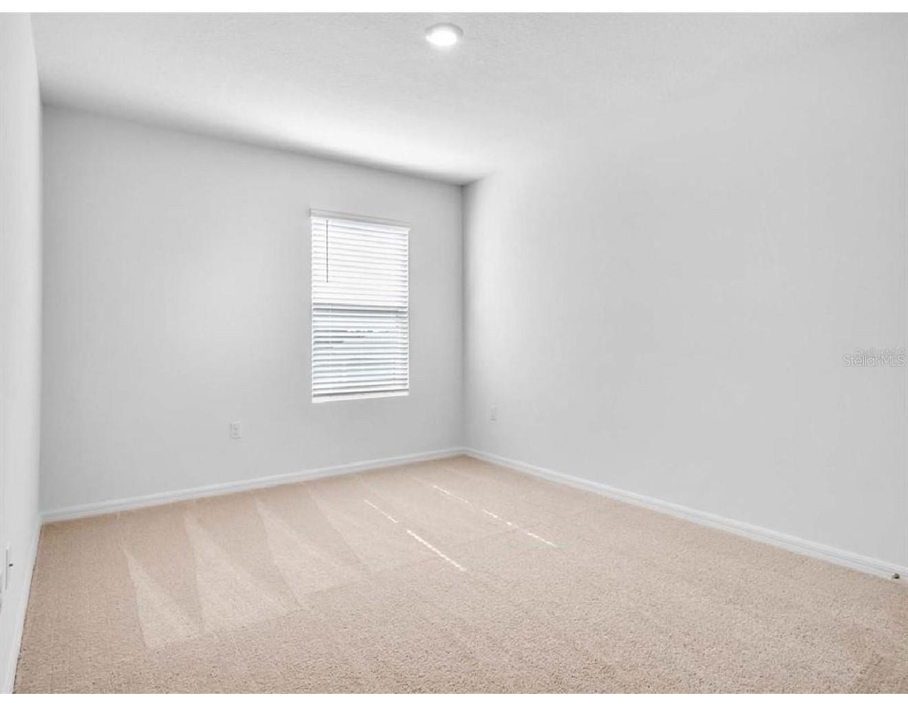 Image 16 of 19 For 3993 Rory Oak Circle