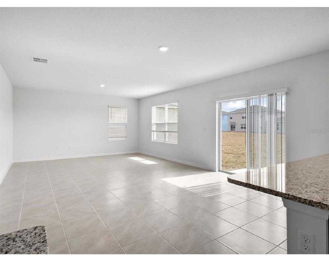 Image 4 of 19 For 3993 Rory Oak Circle