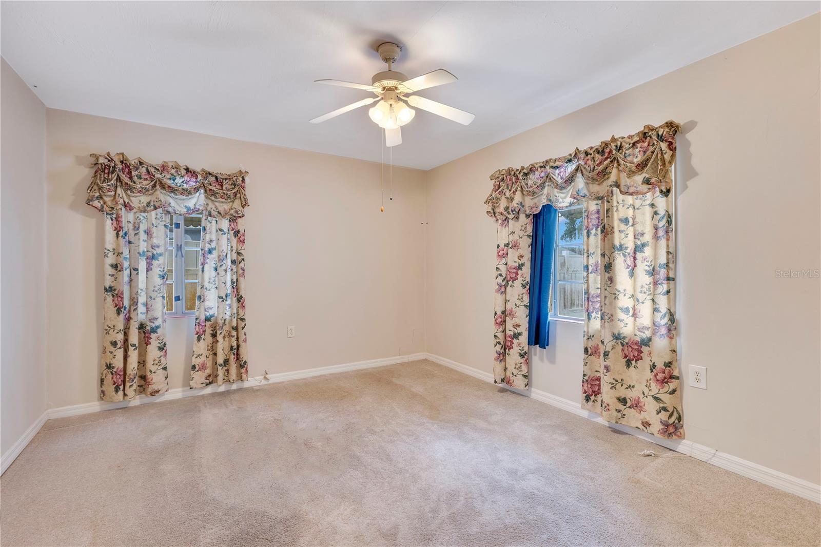 Image 8 of 15 For 706 Massachusetts Avenue