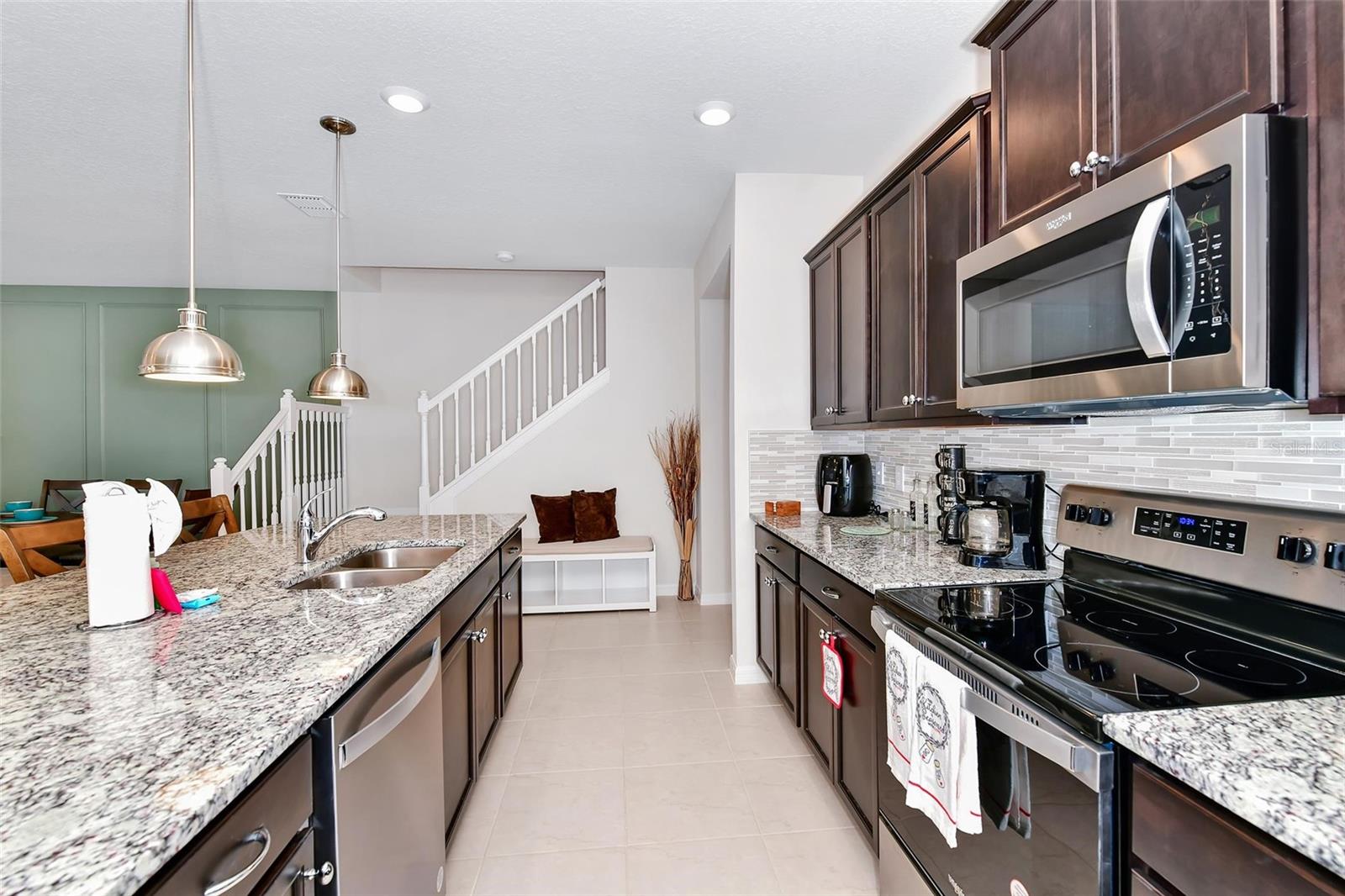 Image 13 of 44 For 3721 Pacific Lane