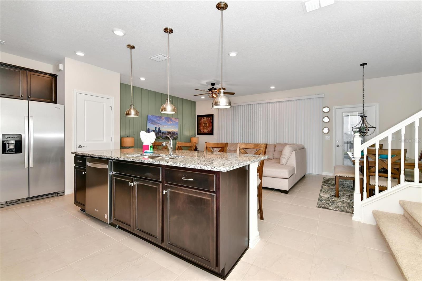 Image 15 of 44 For 3721 Pacific Lane