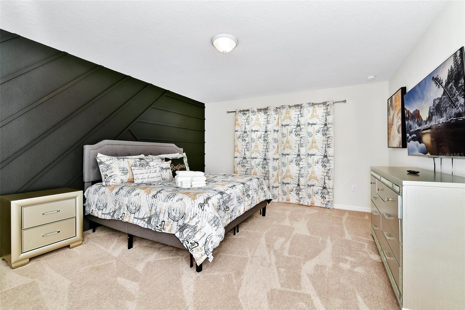 Image 29 of 44 For 3721 Pacific Lane