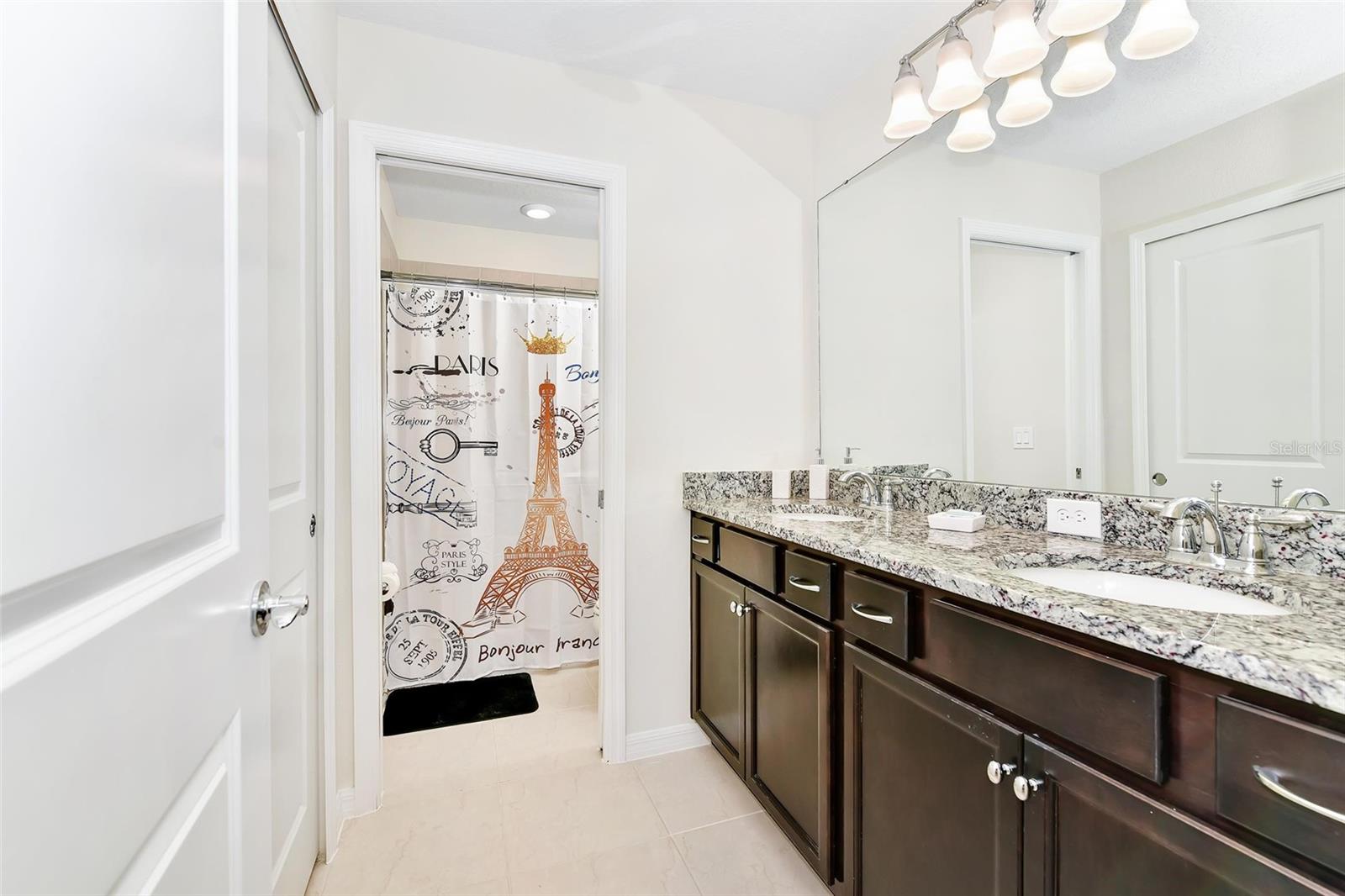 Image 31 of 44 For 3721 Pacific Lane