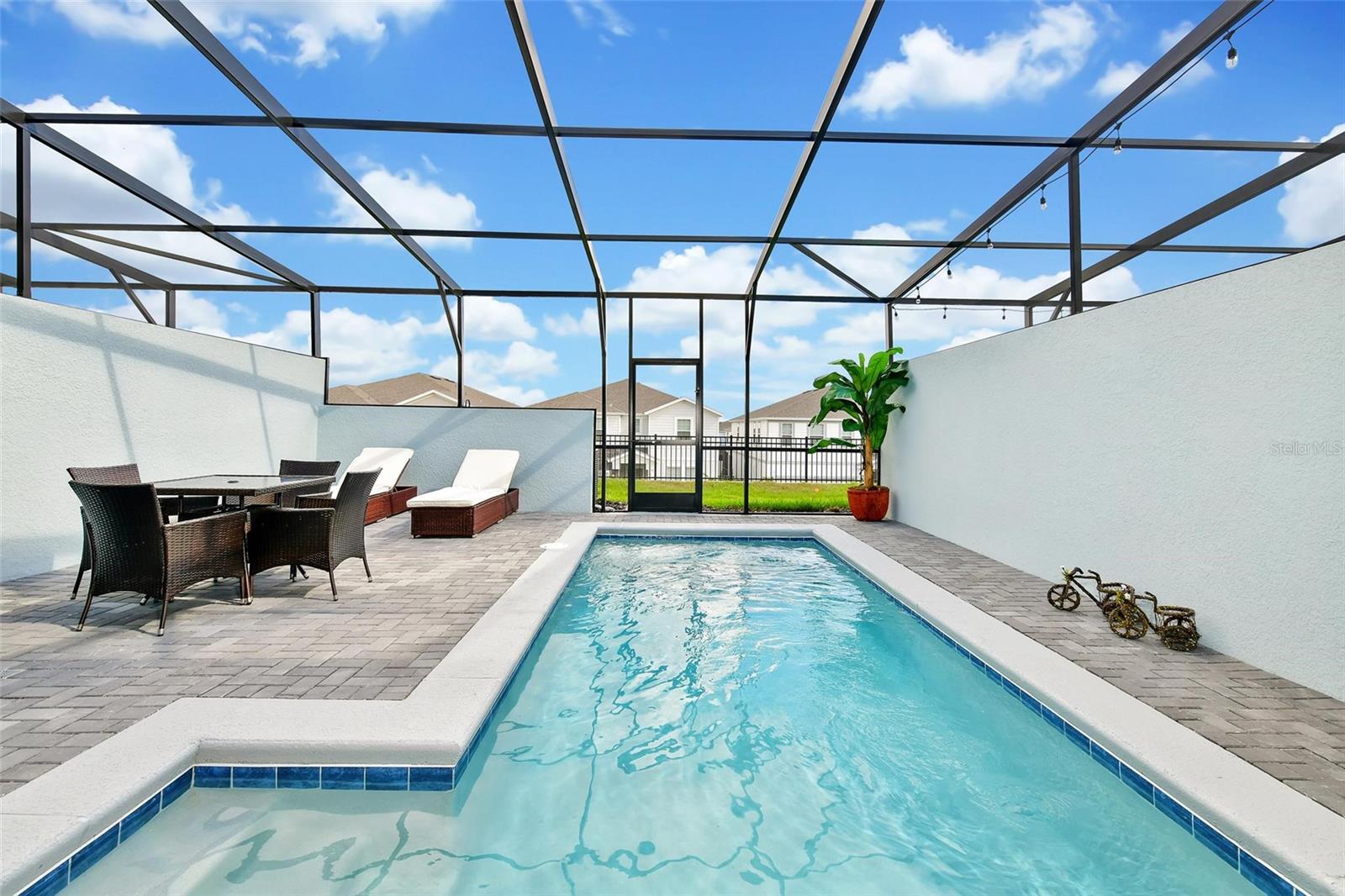 Image 37 of 44 For 3721 Pacific Lane