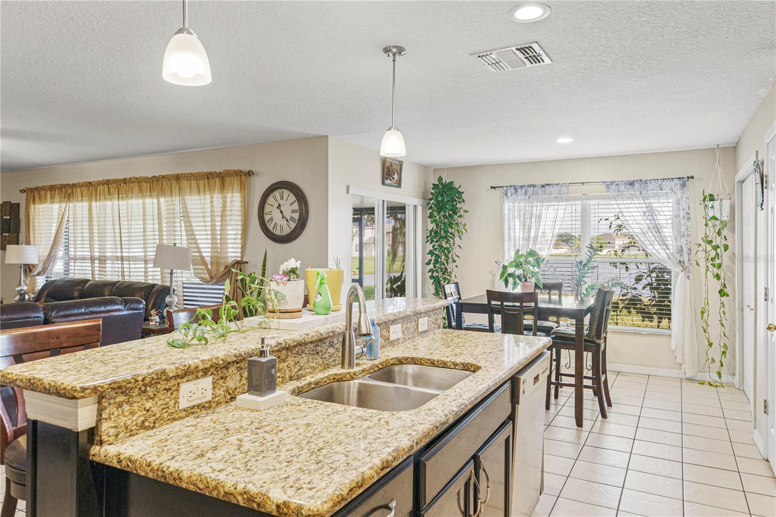 Image 18 of 46 For 4071 Flowering Peach Lane