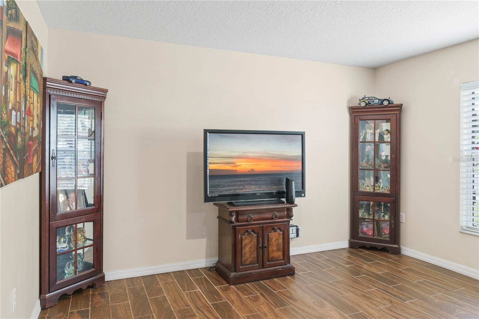 Image 9 of 46 For 4071 Flowering Peach Lane