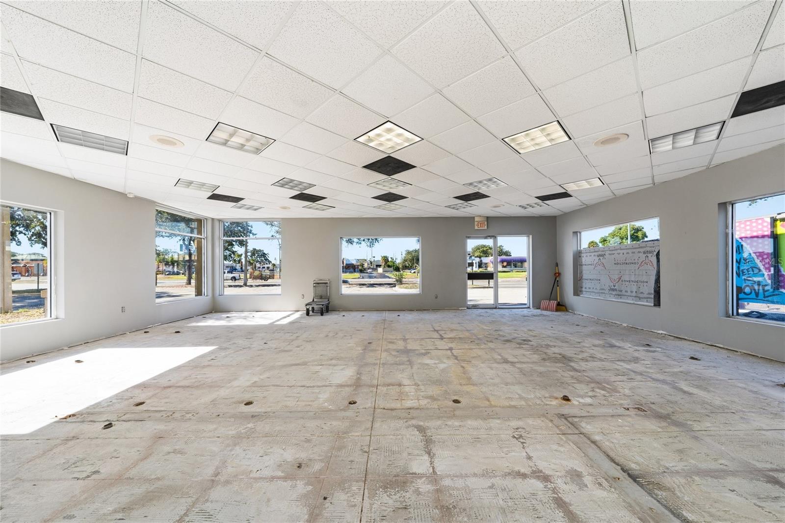 Image 11 of 38 For 7155 Orange Blossom Trail