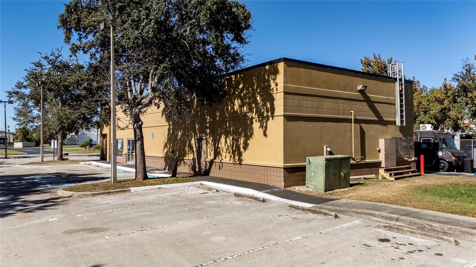 Image 2 of 38 For 7155 Orange Blossom Trail