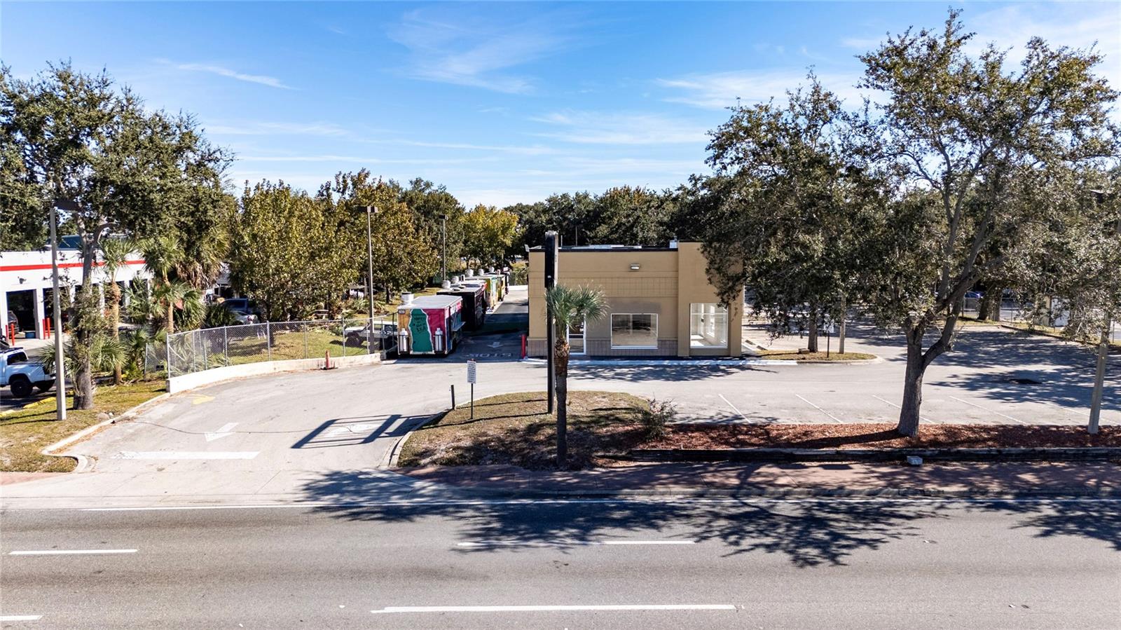 Image 32 of 38 For 7155 Orange Blossom Trail