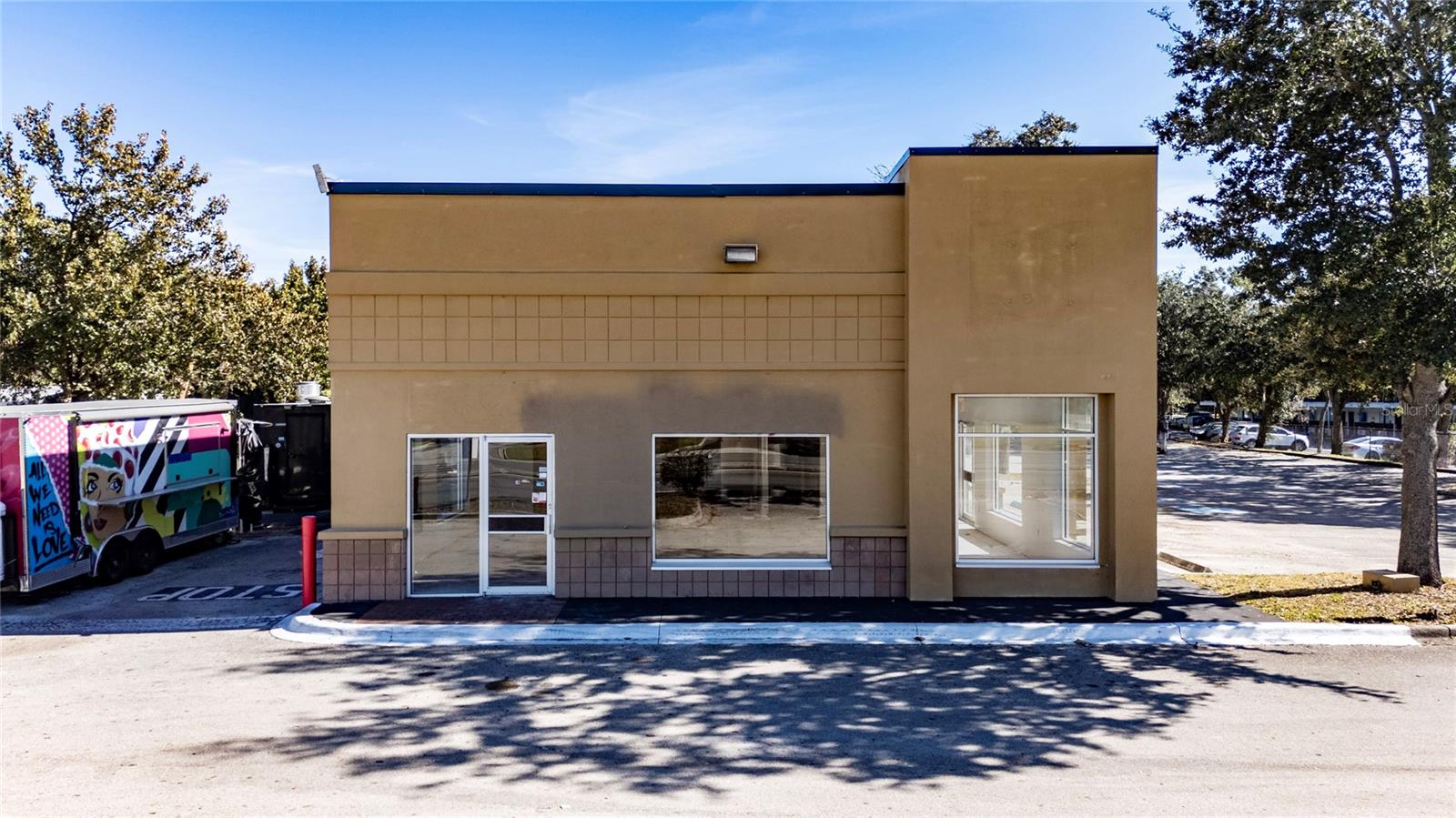 Image 4 of 38 For 7155 Orange Blossom Trail