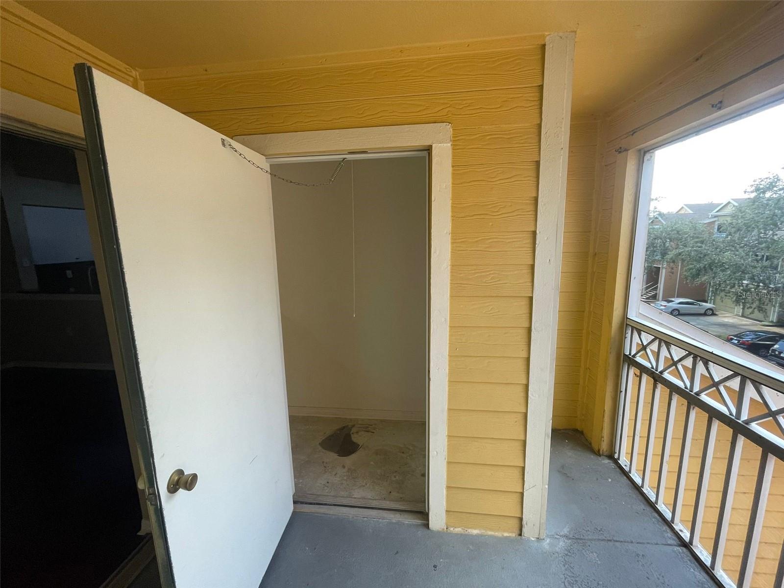 Image 13 of 20 For 5117 City Street 734