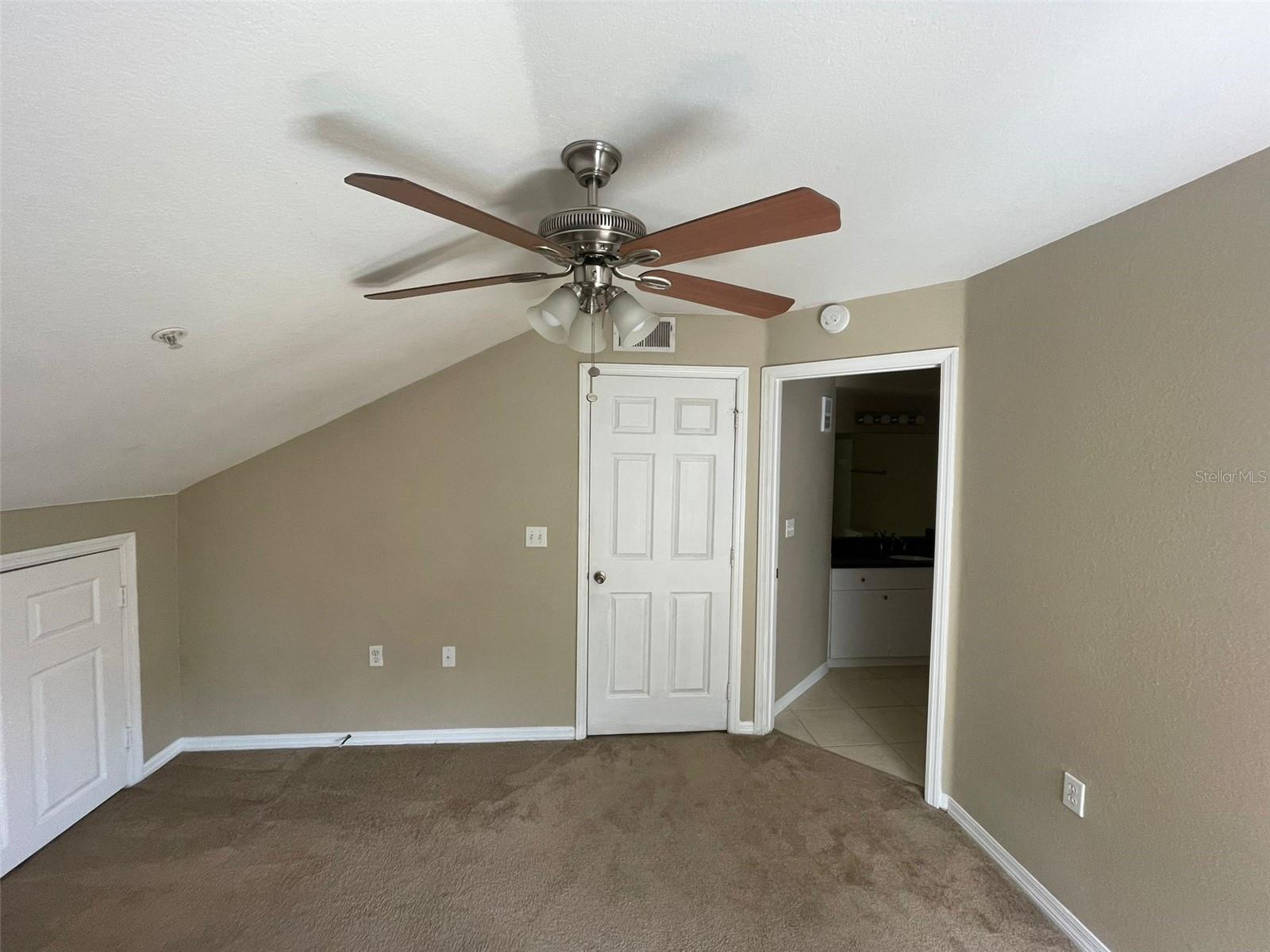 Image 9 of 20 For 5117 City Street 734