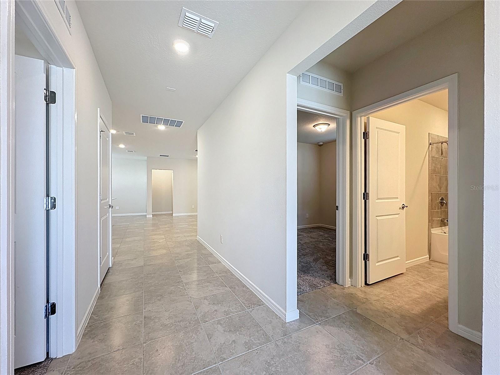 Image 19 of 48 For 1997 Tohoqua Boulevard