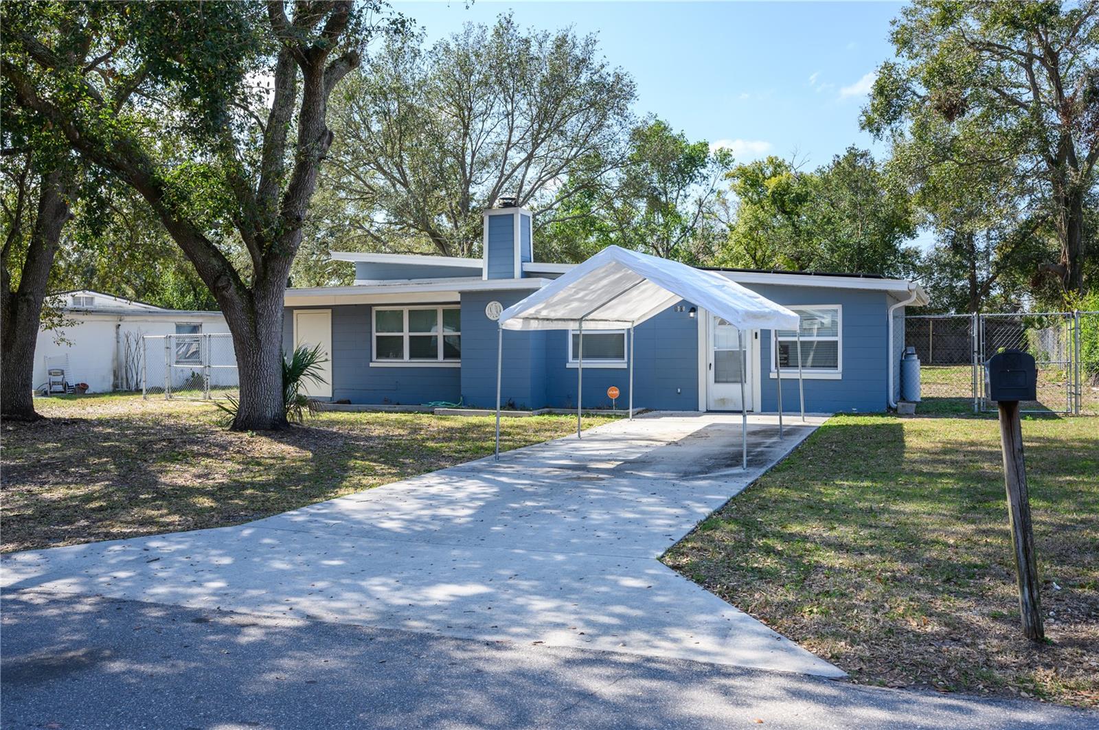 Image 2 of 24 For 1006 San Domingo Road