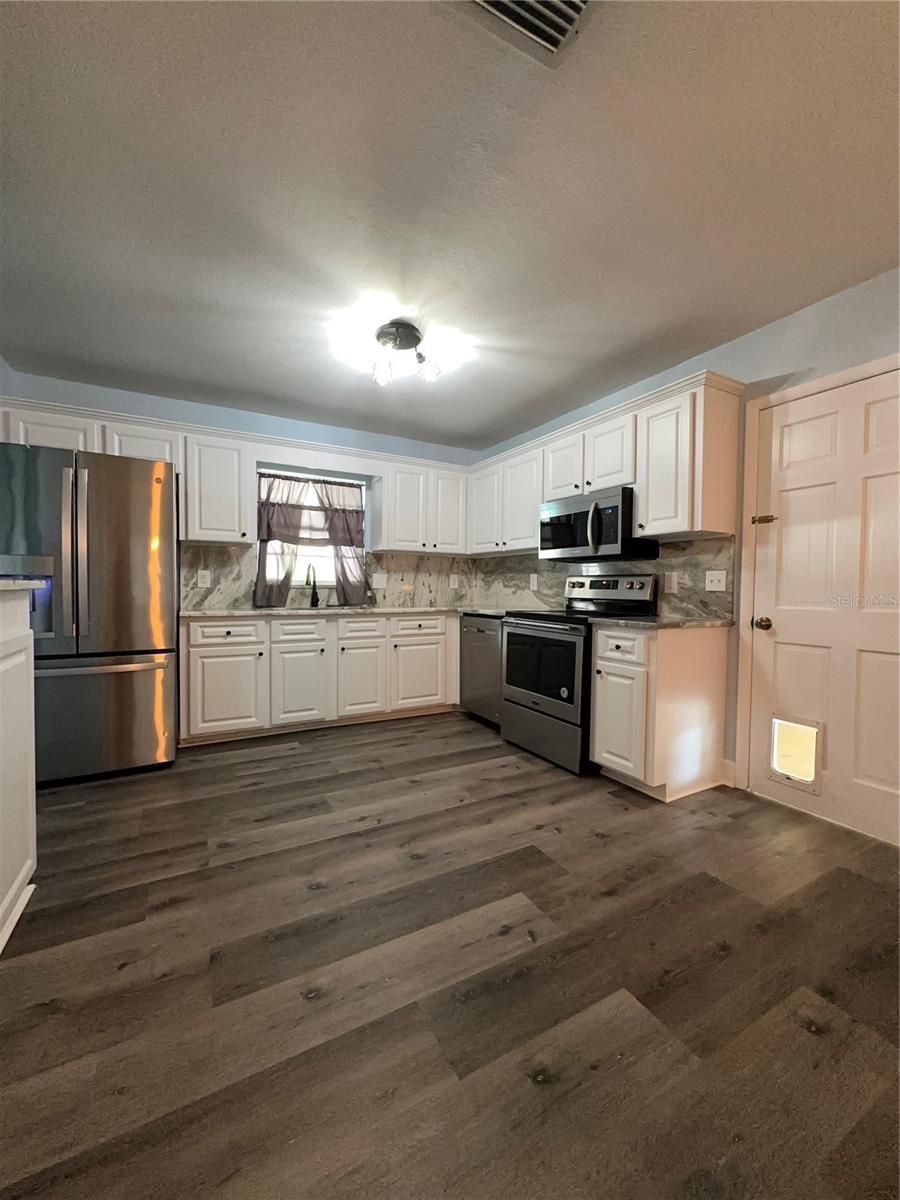 Image 10 of 32 For 3648 Dogwood Place