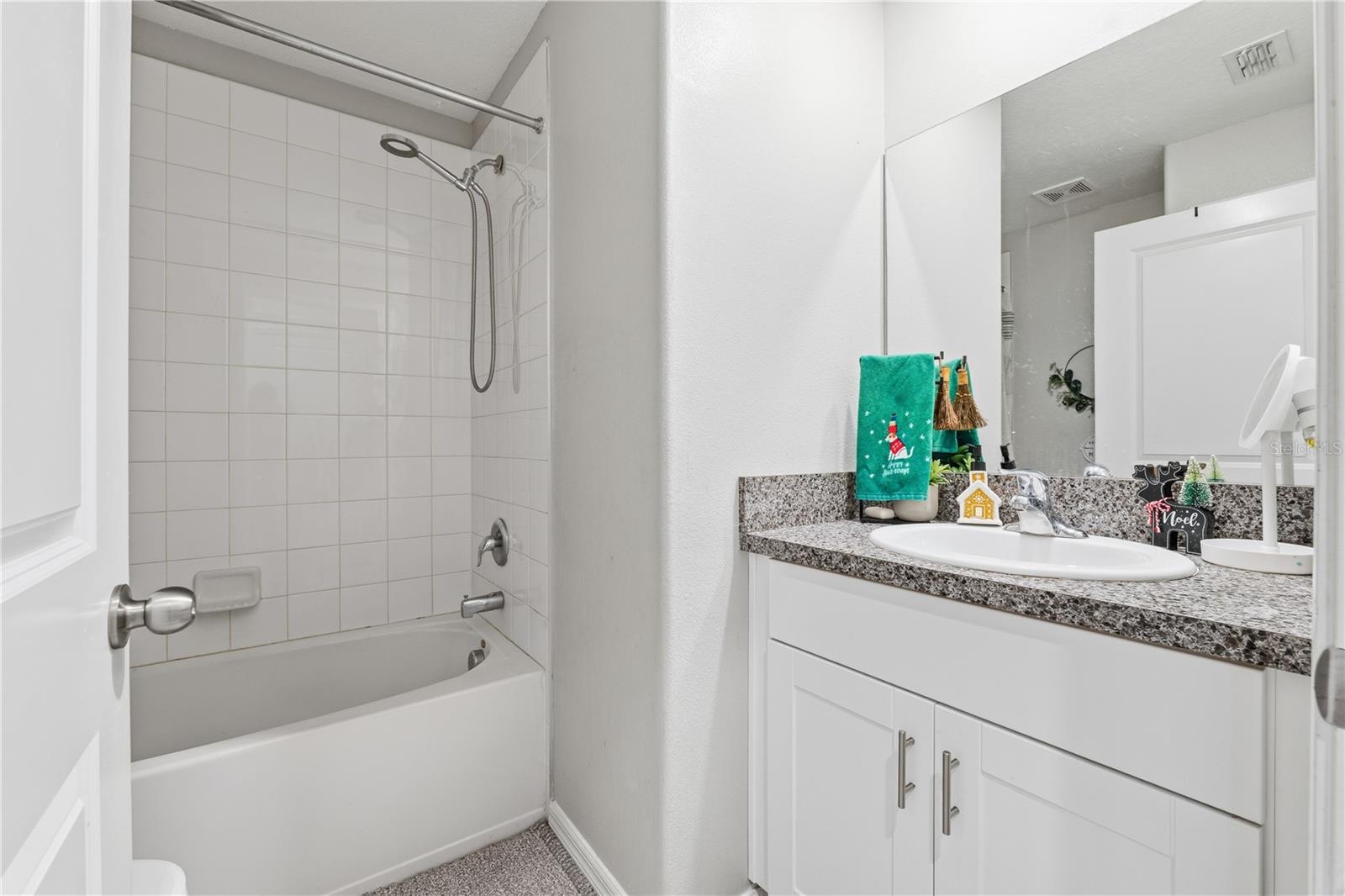 Image 20 of 41 For 13320 Crest Lake Drive