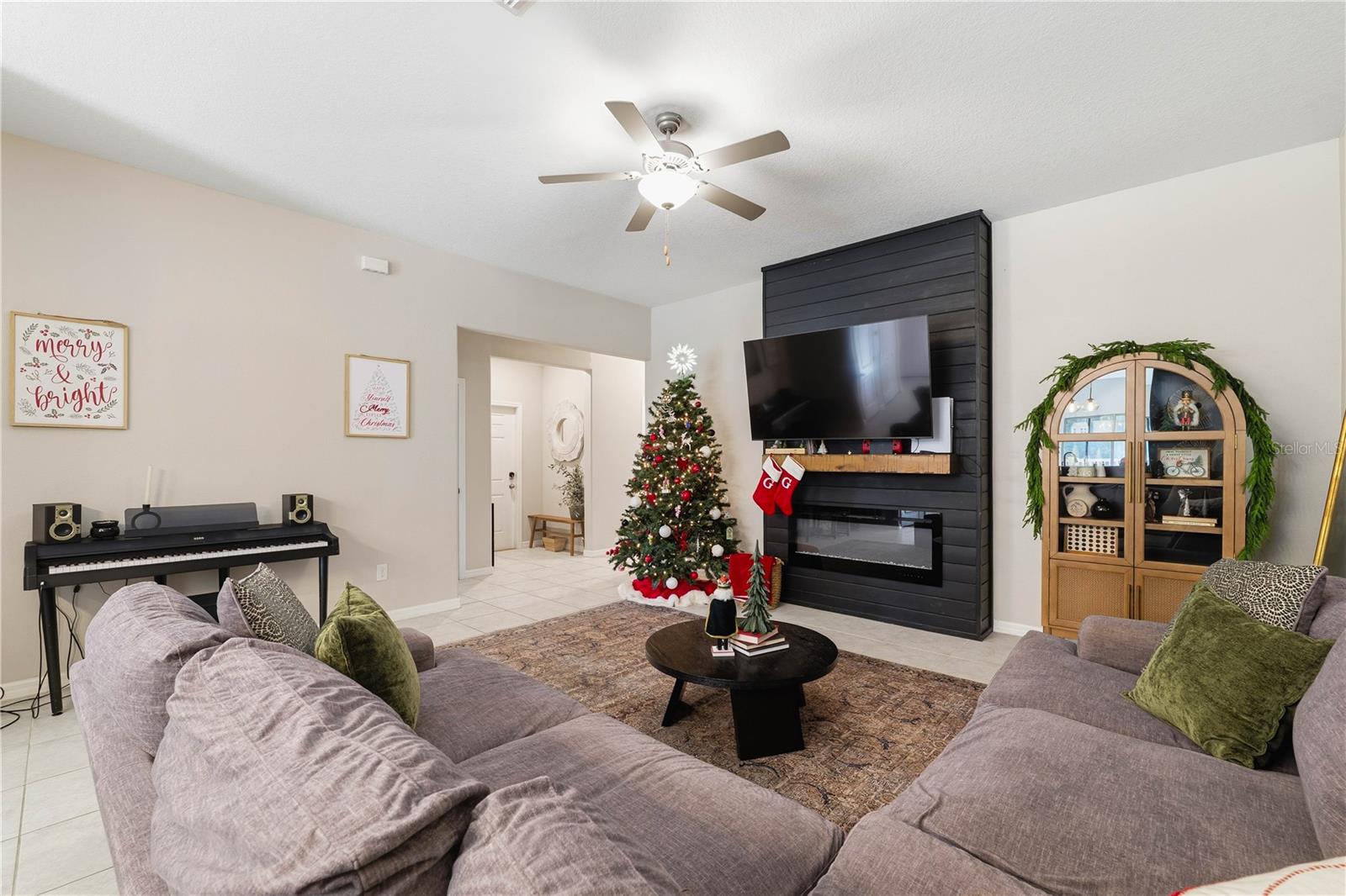 Image 5 of 41 For 13320 Crest Lake Drive