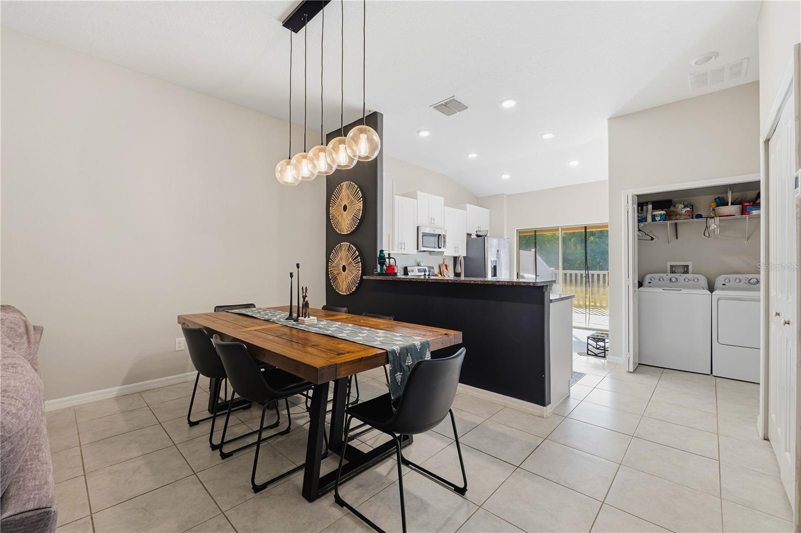 Image 9 of 41 For 13320 Crest Lake Drive