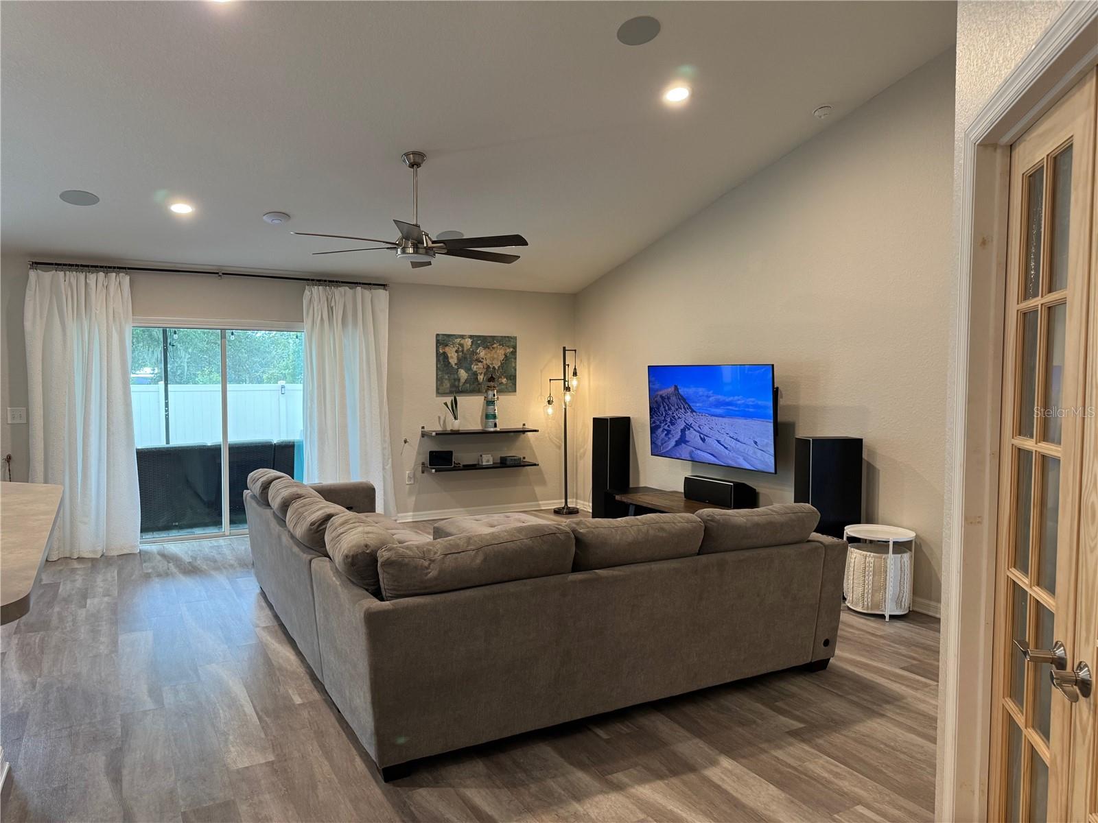 Image 4 of 23 For 244 Whispering Oaks Way