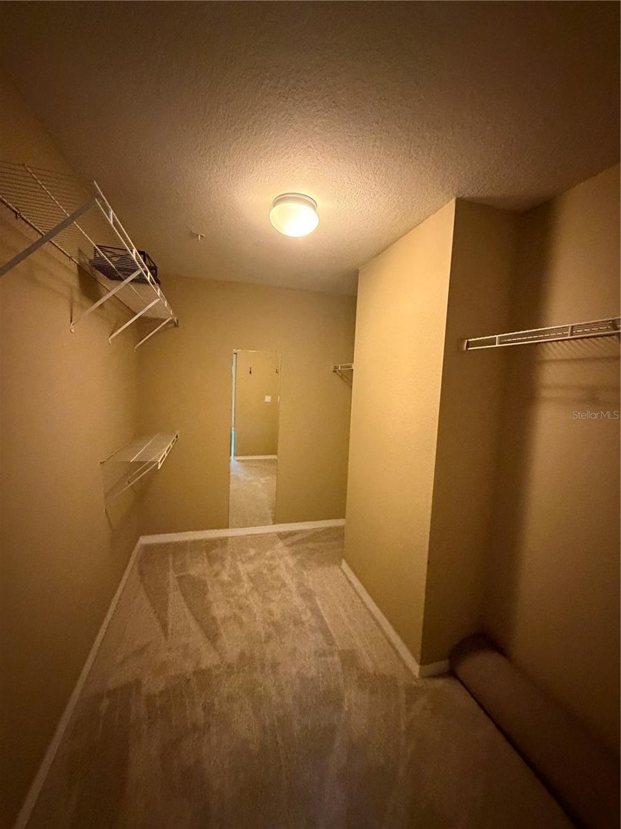 Image 16 of 24 For 5475 Vineland Road 8209