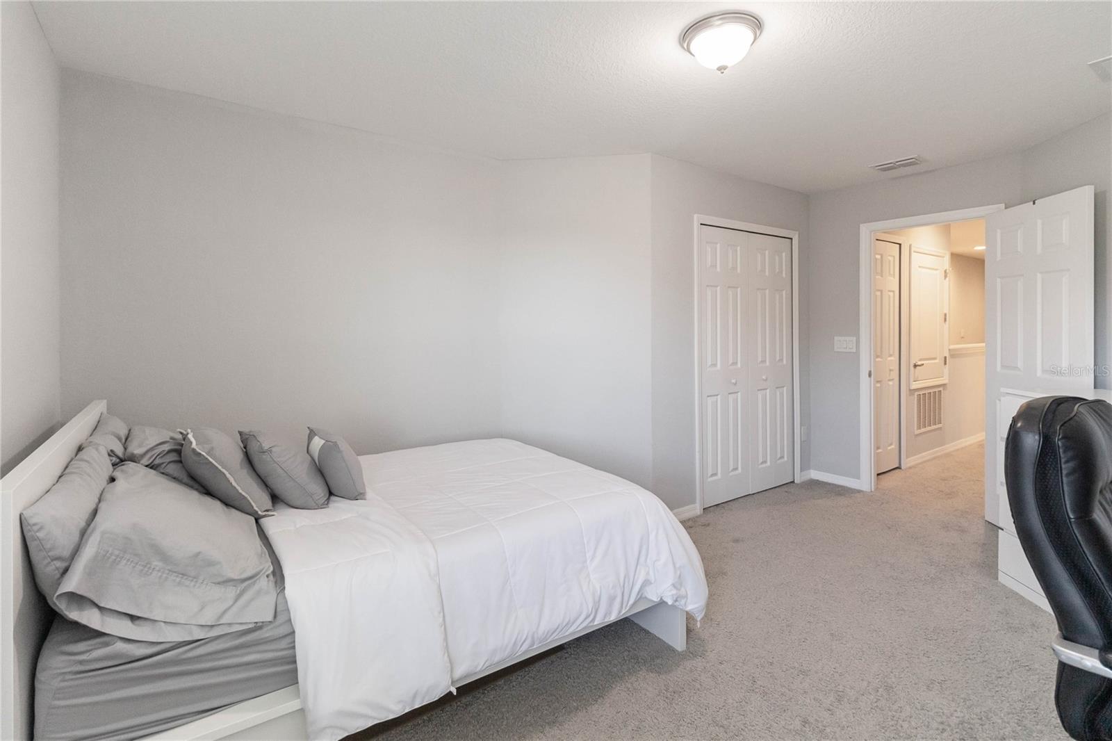 Image 22 of 27 For 2930 Fieldwood Circle